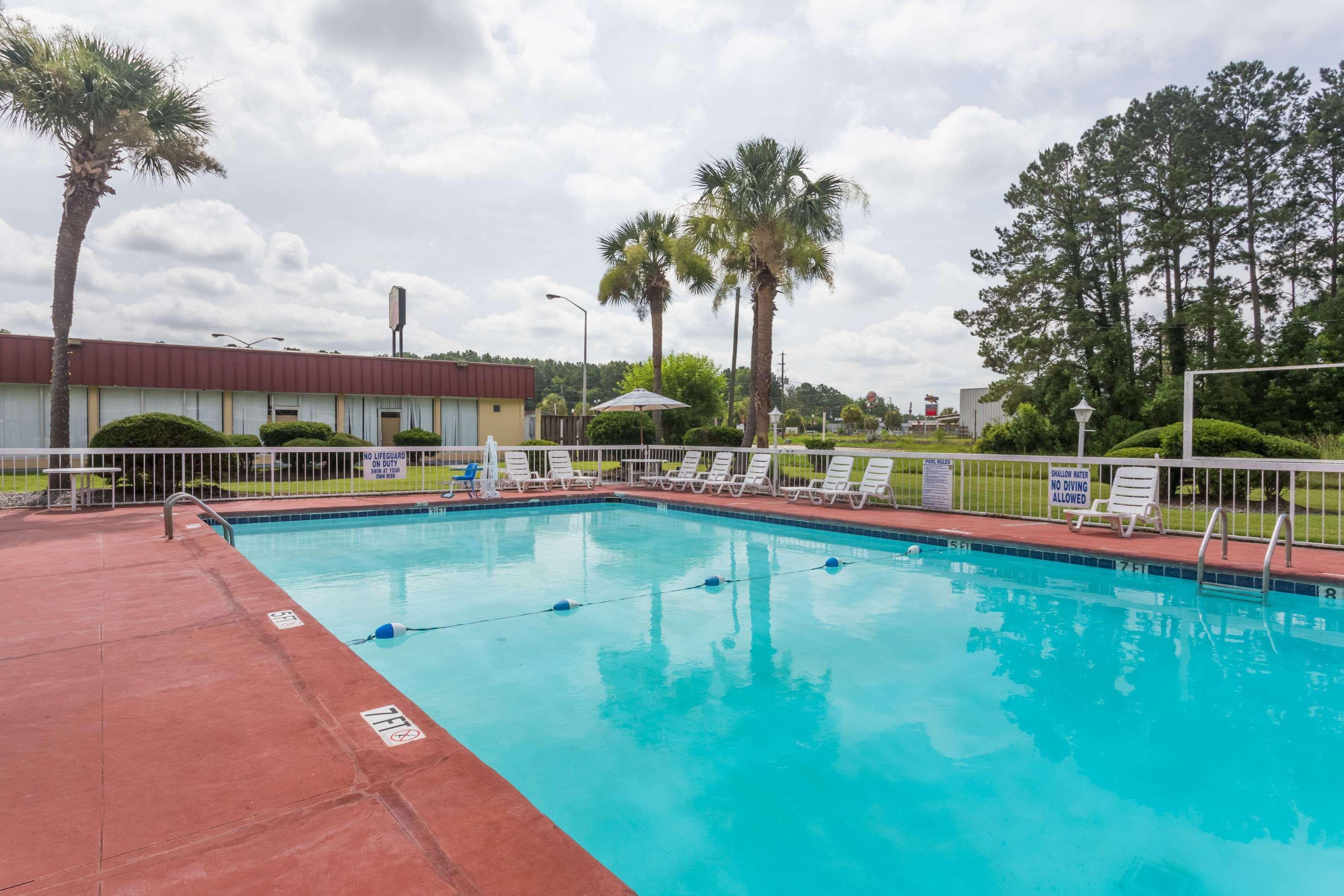 Super 8 By Wyndham Hardeeville - Savannah North Exterior foto