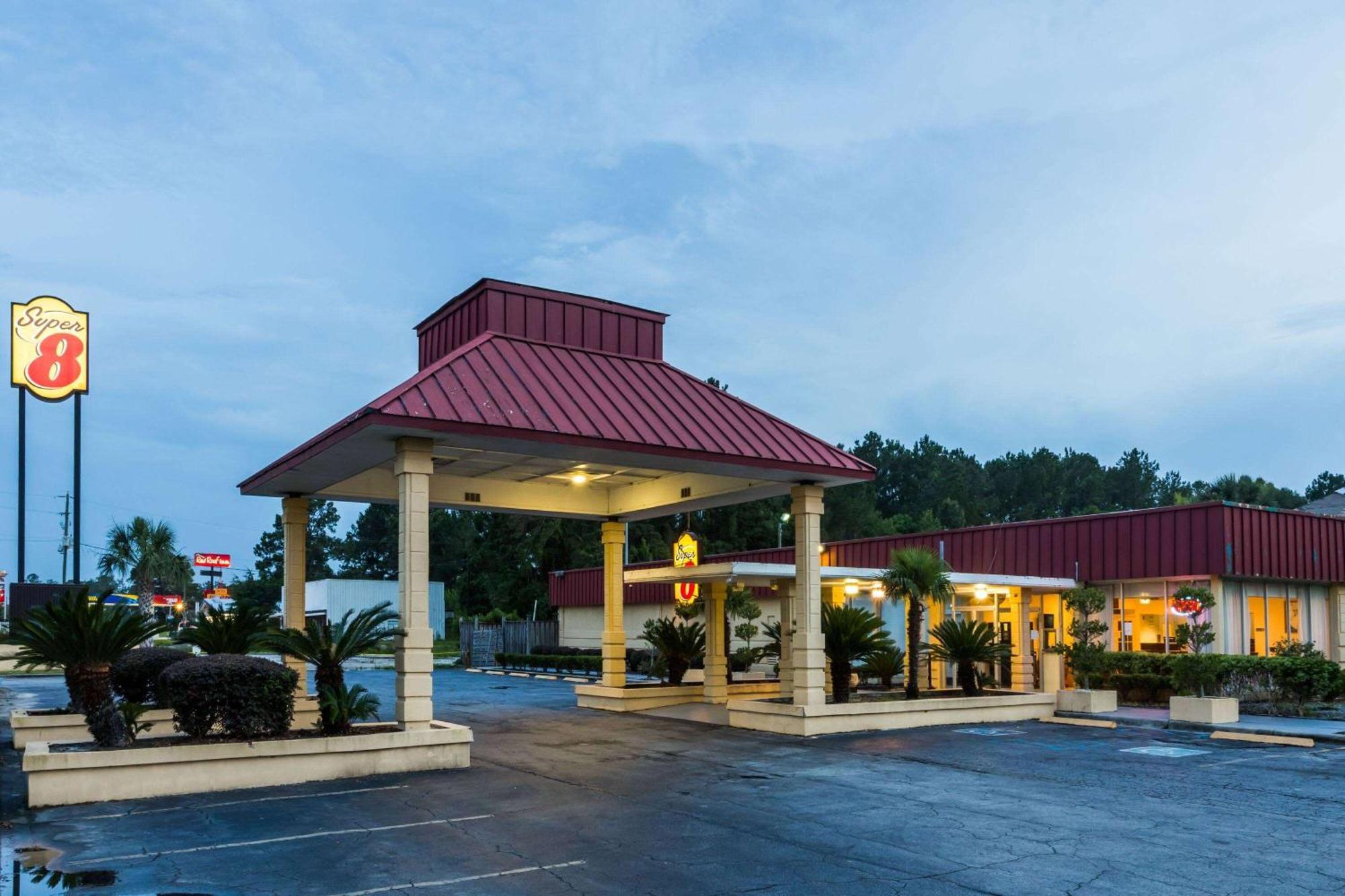 Super 8 By Wyndham Hardeeville - Savannah North Exterior foto
